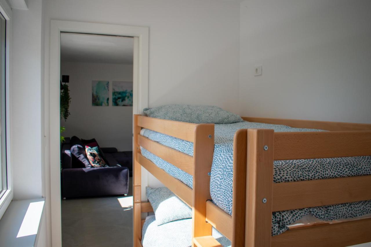 Apartmaji Na Placu Rence Exterior foto