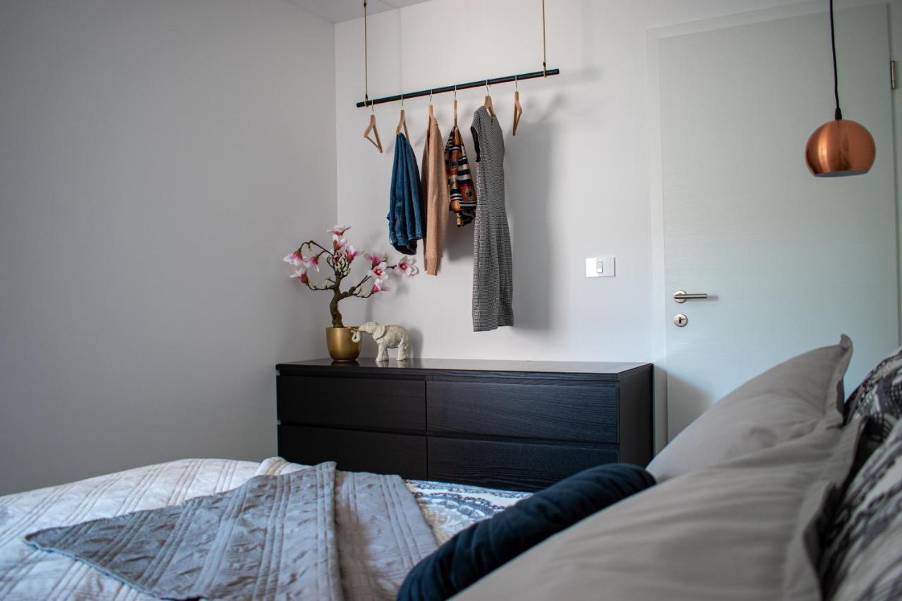 Apartmaji Na Placu Rence Exterior foto