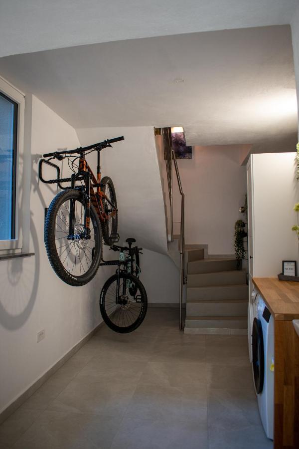 Apartmaji Na Placu Rence Exterior foto