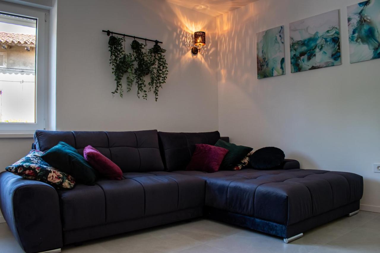 Apartmaji Na Placu Rence Exterior foto