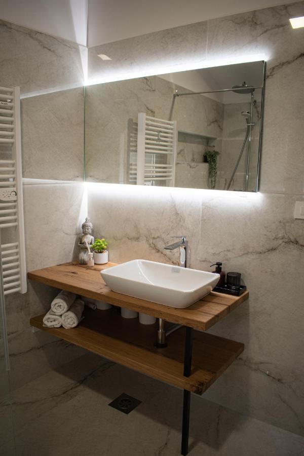 Apartmaji Na Placu Rence Exterior foto